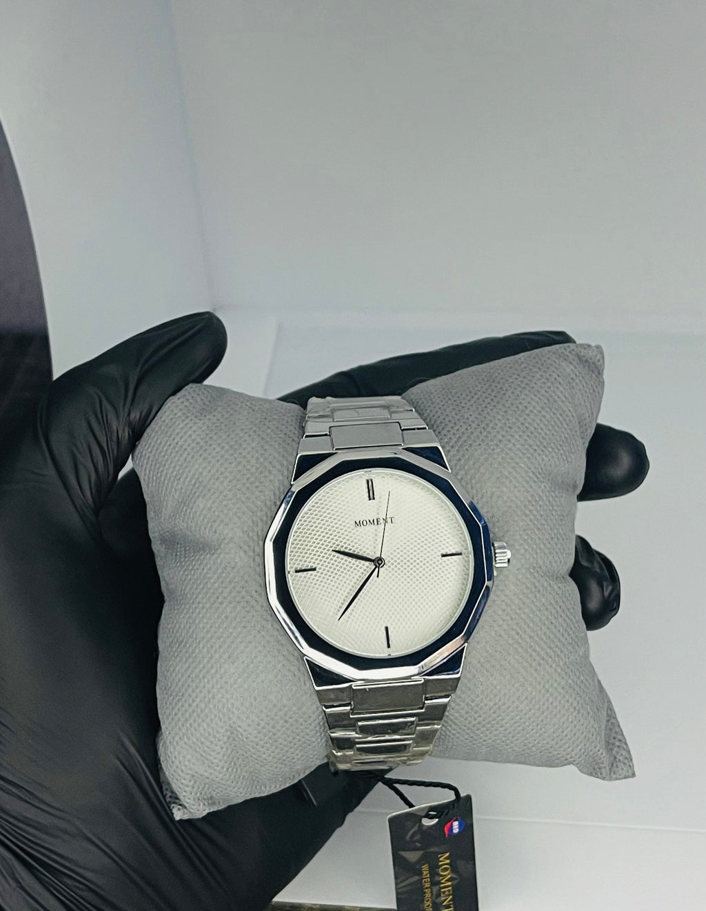 Moment White Stainless Steel
