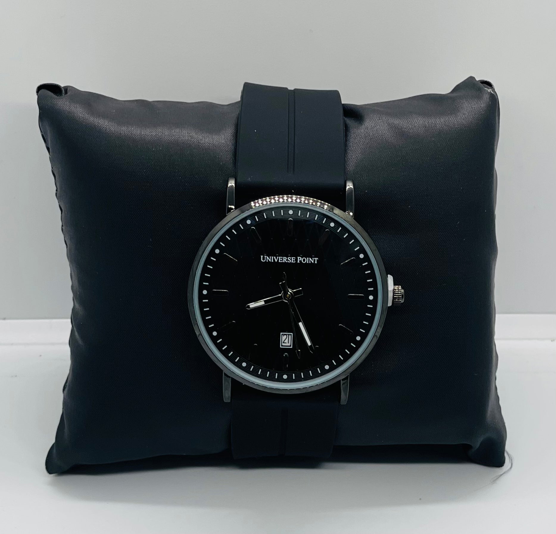 Universe Point Black Mesh Dial Edition