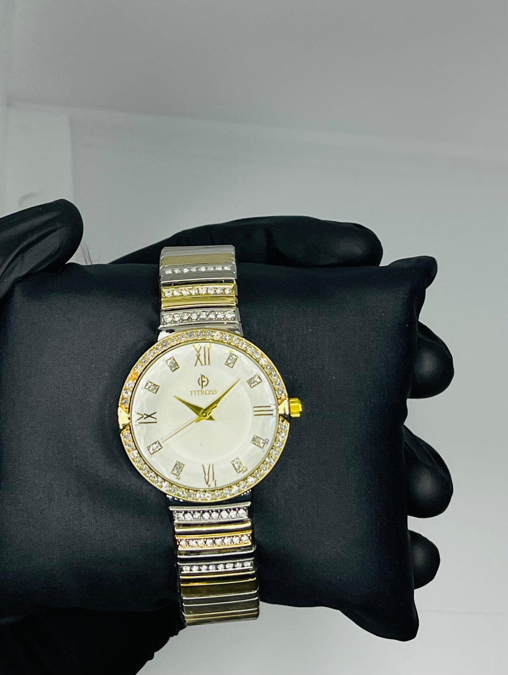 Fitcross Diamond Luxe Silver-Gold – Women’s Edition