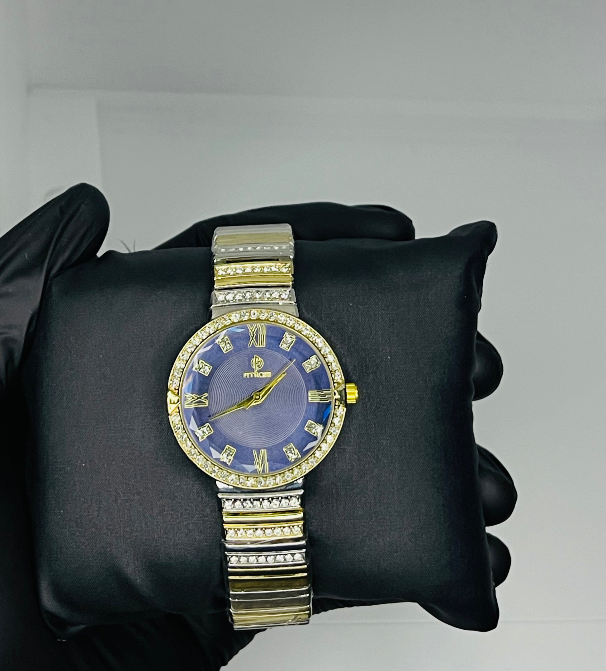 Fitcross Elegance Two-Tone Crystal Dial – Women's Edition